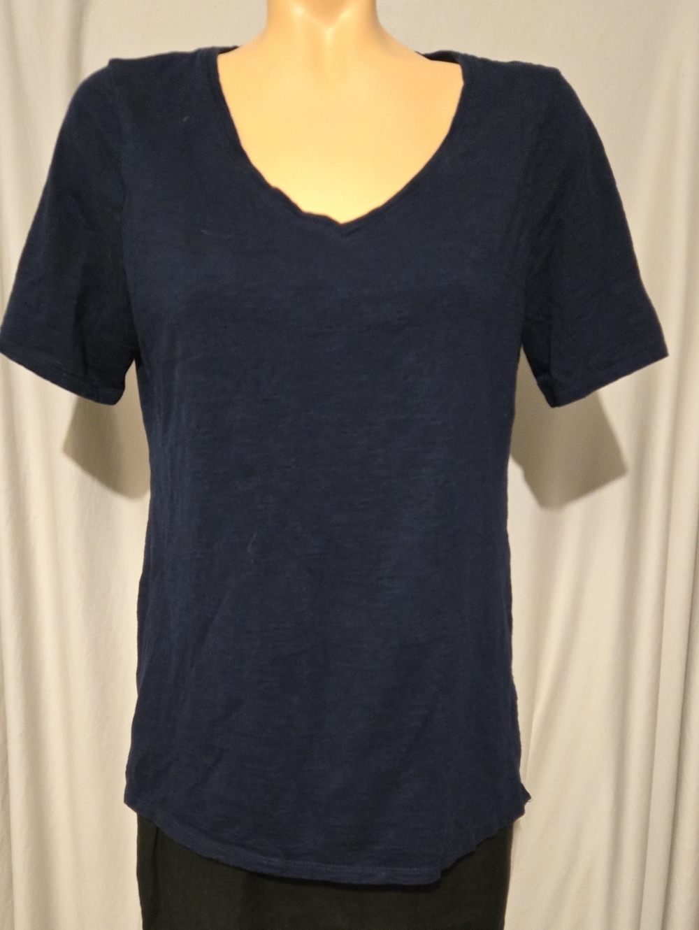 Chico's navy blue v-neck T-shirt.